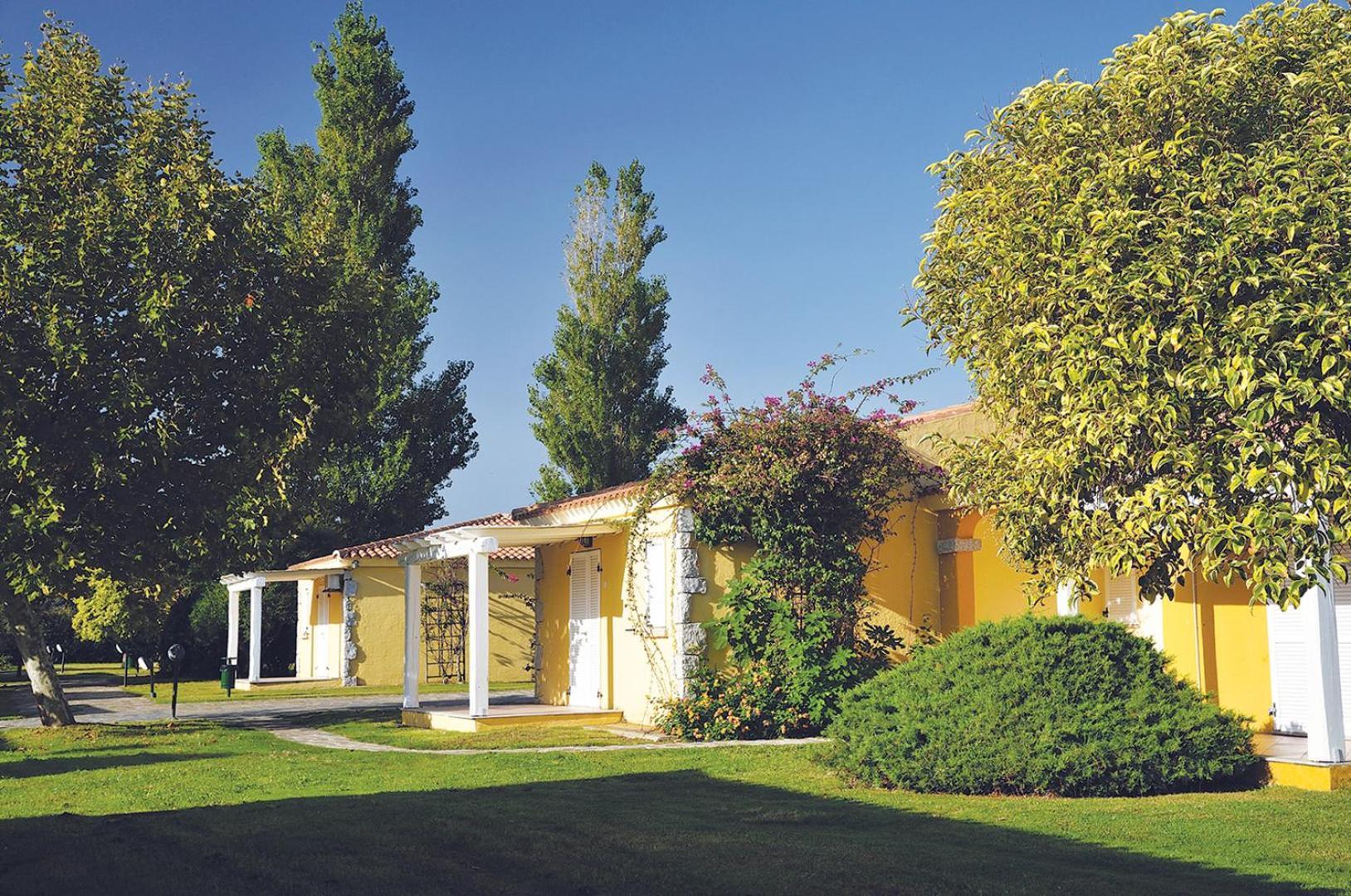 Futura Club Cala Fiorita Hotel Agrustos Exterior photo